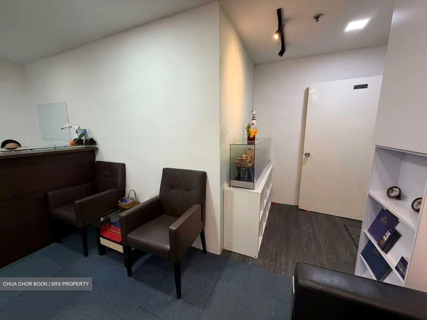 International Plaza (D2), Office #563993941